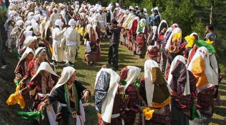 baithki holi festival of uttarakhand common with other state